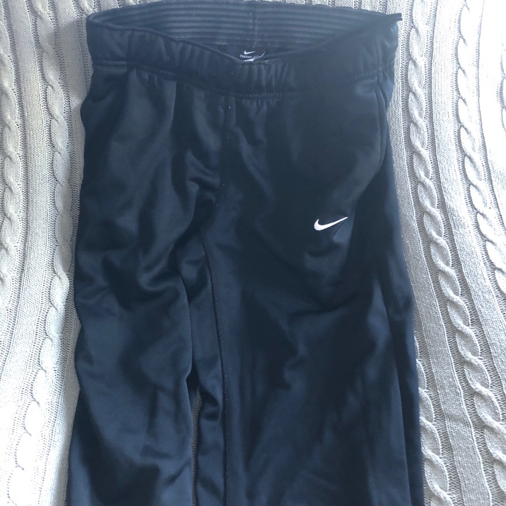 Therma fit Nike sweatpants